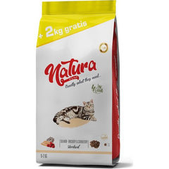 Natura Düşük Tahıllı Somonlu Hamsili Böğürtlenli Kısırlaştırılmış Kedi Kuru Maması 8+2 kg